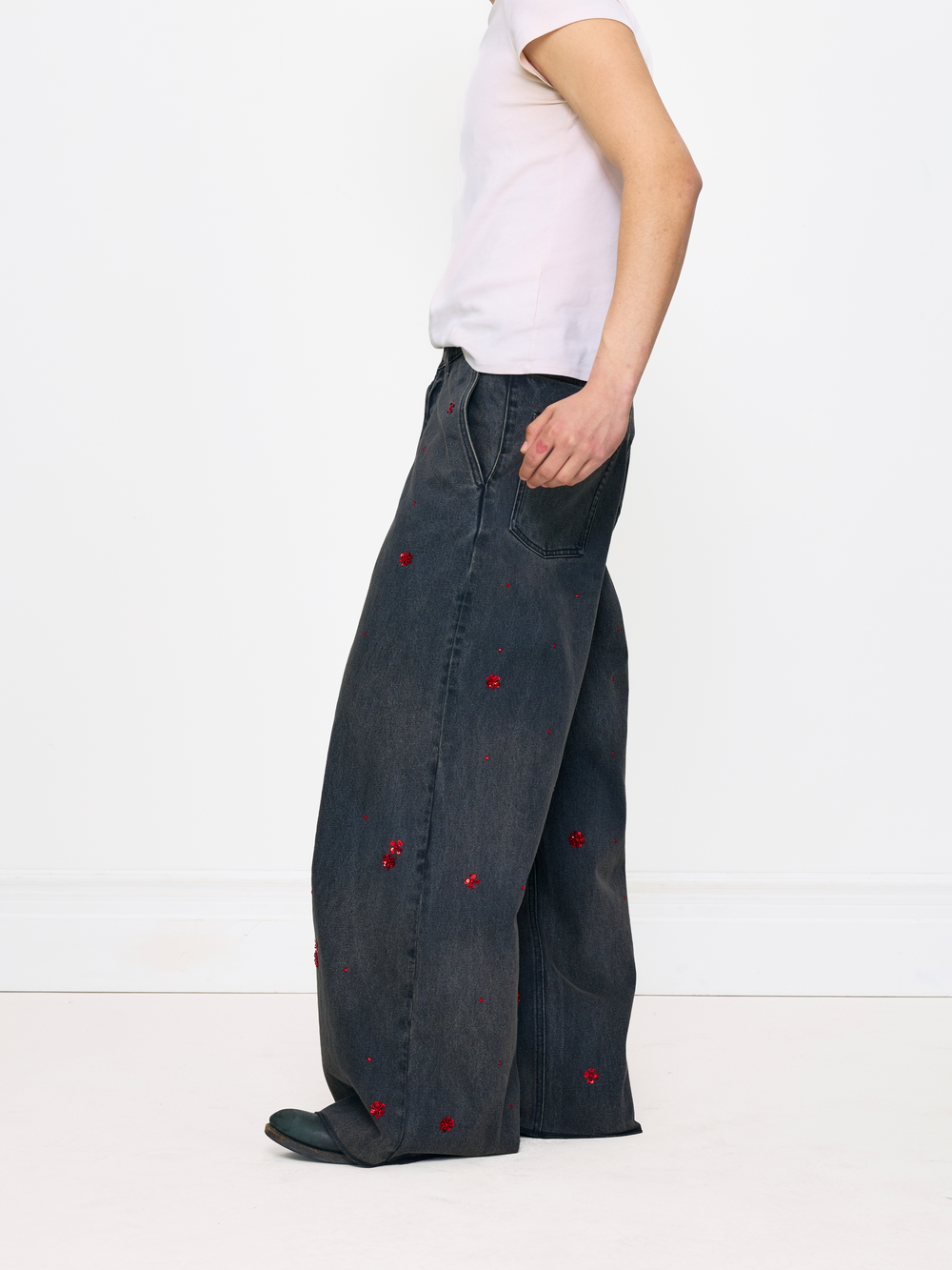 GREY BEADED BAGGY UNISEX JEAN